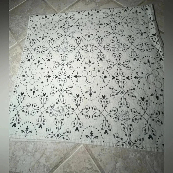 Disney Parks Mickey Mouse Linen Kitchen Towels - Picture 6 of 6